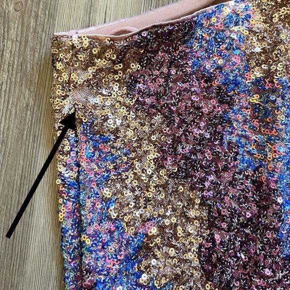 Saylor Tess One Shoulder Long Sleeve Zigzag Sequin Top - Picture 14 of 16